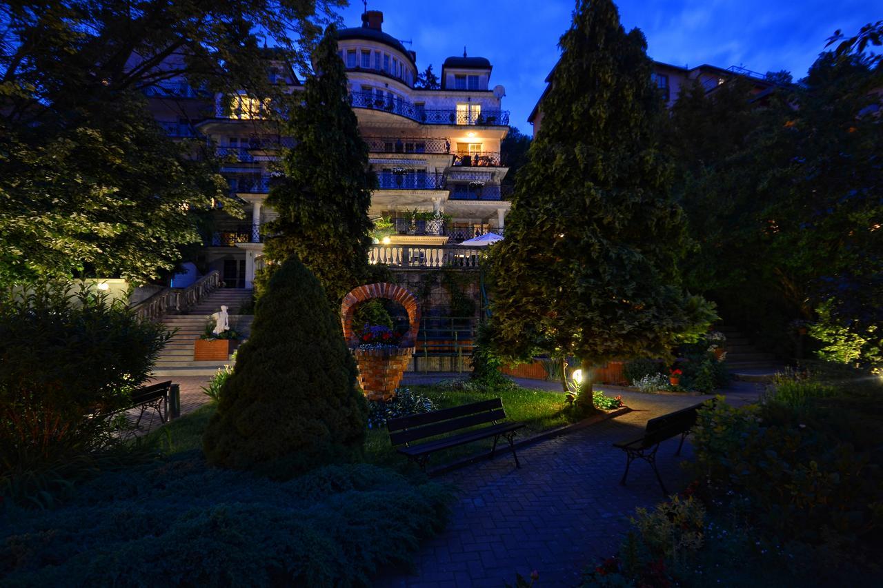 Hotel Solar Palace Spa & Wellness Мронгово Экстерьер фото